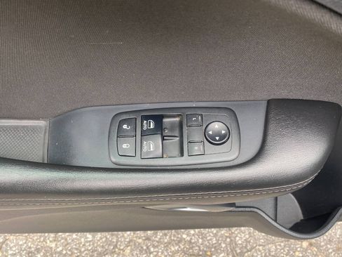 Used 2018 Dodge Challenger SXT RWD image 13