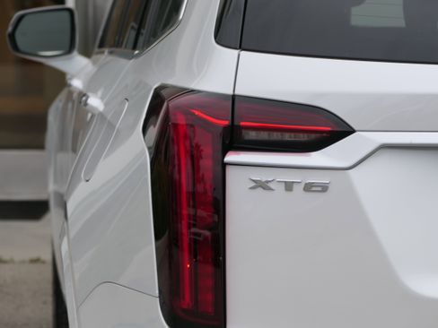 New 2025 Cadillac XT6 Premium Luxury image 5