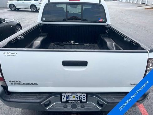 Used 2015 Toyota Tacoma 4x4 Double Cab w/ Limited Package image 6