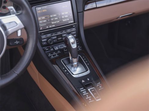 Certified 2015 Porsche 911 Turbo image 20