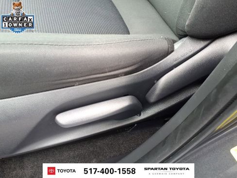 Used 2025 Toyota RAV4 LE AWD/4WD image 16