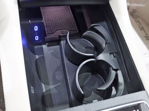 Used 2022 Mercedes-Benz EQS 580 580 image 28