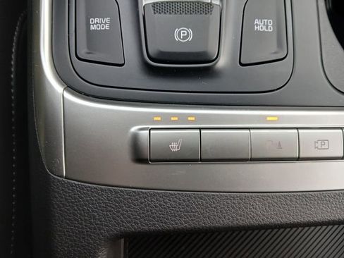 New 2026 Kia Carnival FWD image 23