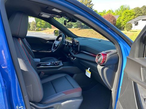 New 2026 Chevrolet Equinox RS w/ Safety and Technology Package FWD image 35