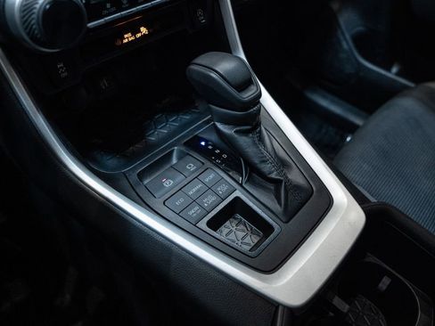 Used 2024 Toyota RAV4 LE image 27