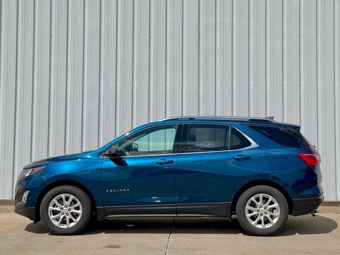 Used 2020 Chevrolet Equinox LT FWD image 3