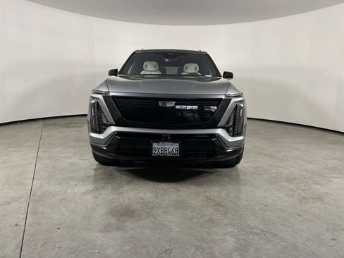 Used 2026 Cadillac Vistiq Sport AWD/4WD image 3