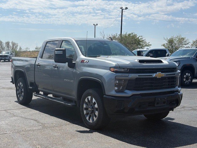 Used 2024 Chevrolet Silverado 2500 Custom w/ Custom Value Package AWD/4WD image 1