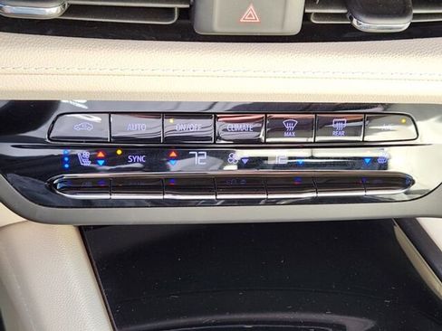 Used 2021 Buick Envision Avenir image 19