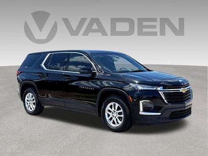 Used 2023 Chevrolet Traverse LS