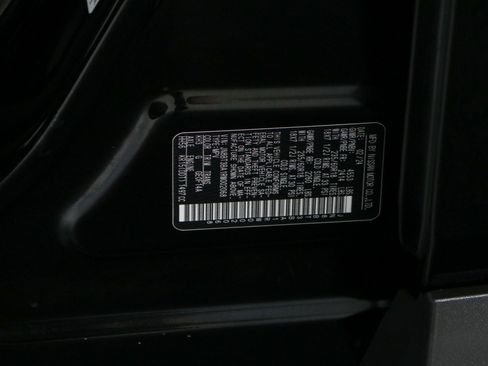 Used 2024 Nissan Rogue SV FWD image 32