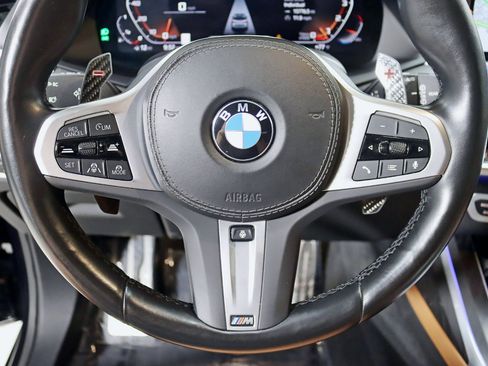 Used 2022 BMW X7 M50i image 16