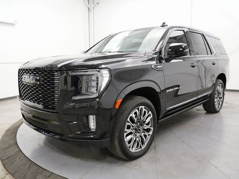 Used 2024 GMC Yukon Denali Ultimate image 3