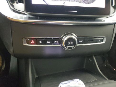 Used 2025 Volvo XC90 B6 Plus w/ Protection Package Premier AWD/4WD image 31