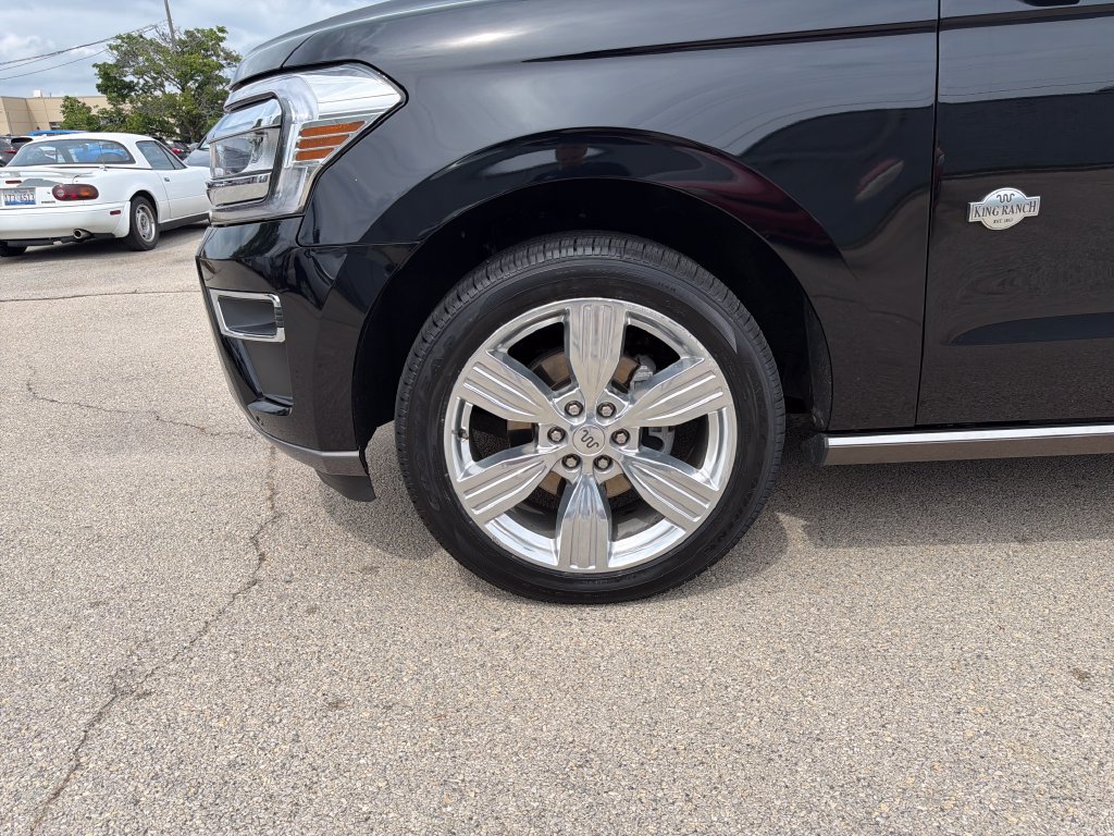 Used 2023 Ford Expedition King Ranch AWD/4WD image 27