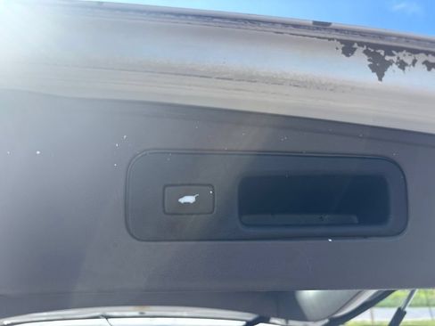 Used 2013 Honda Odyssey Touring image 16
