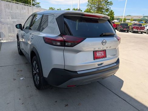 Used 2023 Nissan Rogue SV AWD/4WD image 22