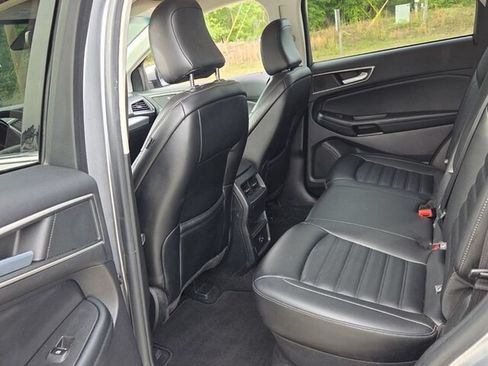 Used 2022 Ford Edge SEL AWD/4WD image 8