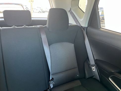 Used 2025 Kia Soul LX w/ LX Technology Package FWD image 37