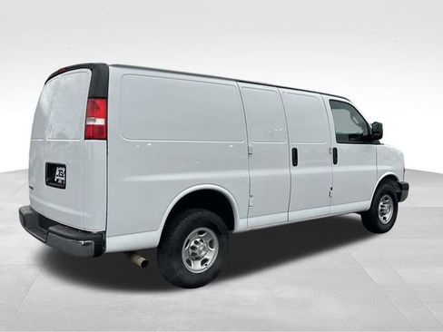 Used 2023 Chevrolet Express 2500 w/ Driver Convenience Package image 27