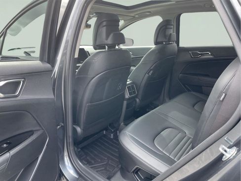 Used 2024 Kia Sportage SX Prestige image 14