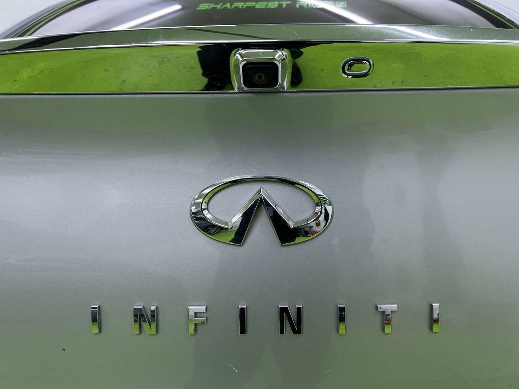 Used 2015 INFINITI Q40 AWD w/ Moonroof Package image 12