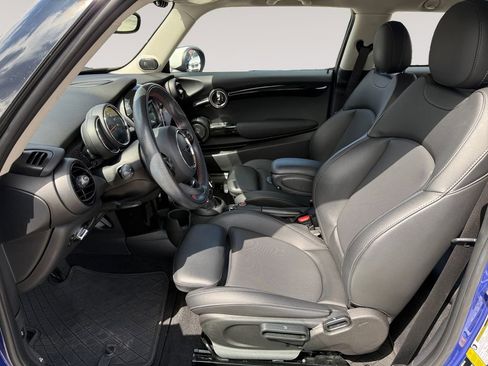 Used 2021 MINI Cooper S w/ Premium Package image 2