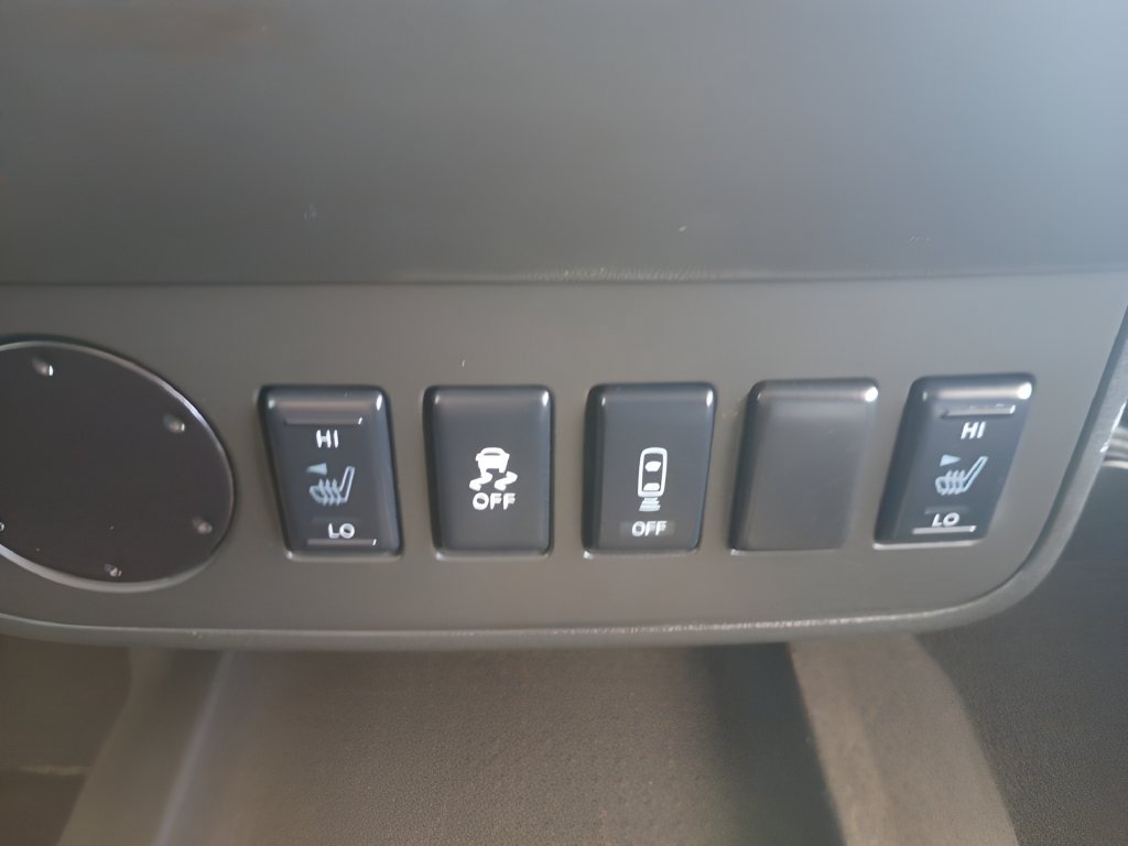 Used 2019 Nissan Frontier SV w/ Value Truck Package RWD image 17