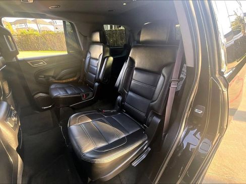 Used 2016 GMC Yukon Denali w/ Open Road Package image 33