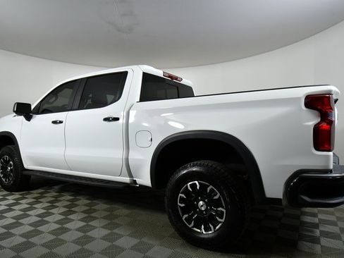 Used 2025 Chevrolet Silverado 1500 ZR2 w/ Technology Package image 14