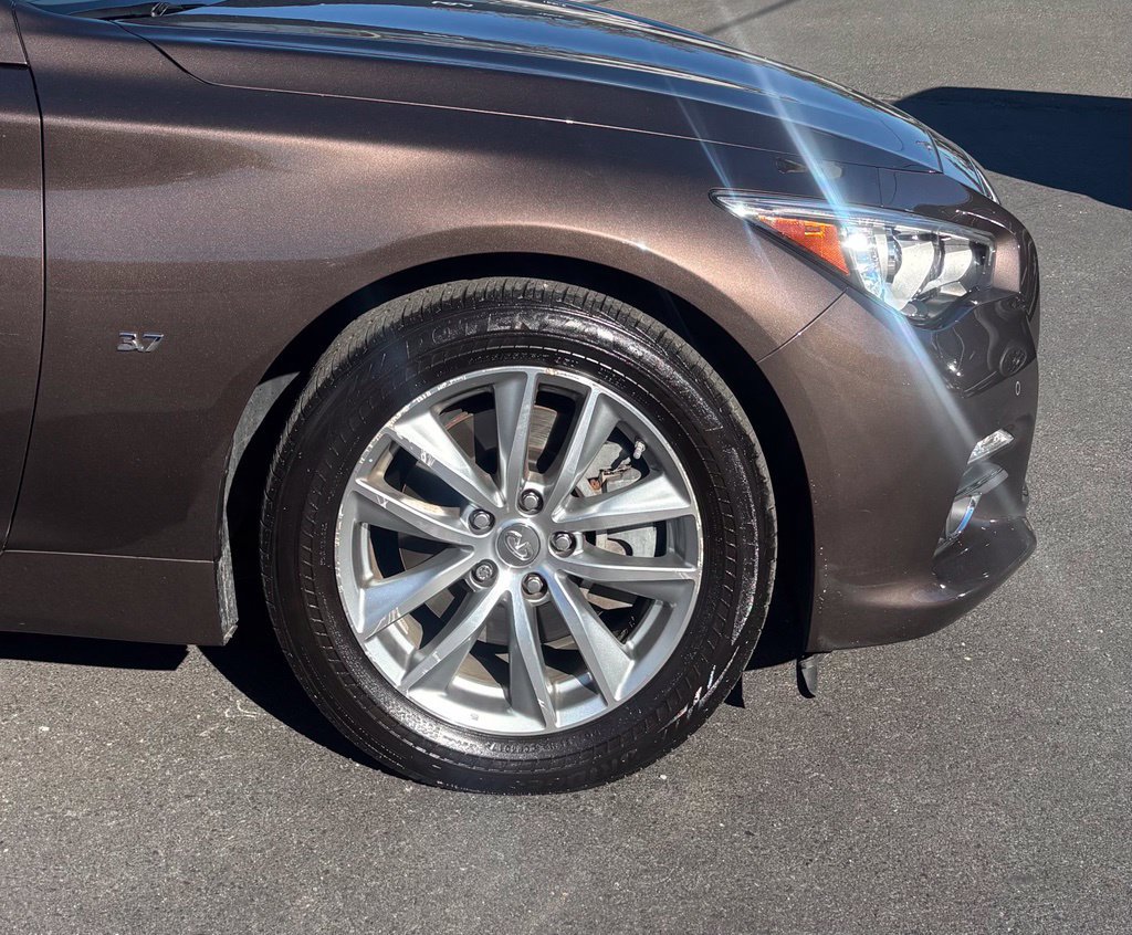 Used 2014 INFINITI Q50 Premium w/ Technology Package AWD/4WD image 12