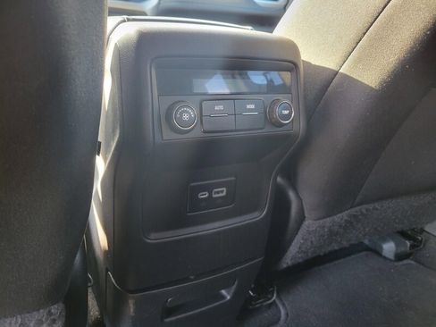 Used 2021 GMC Acadia SLE w/ Elevation Edition image 22