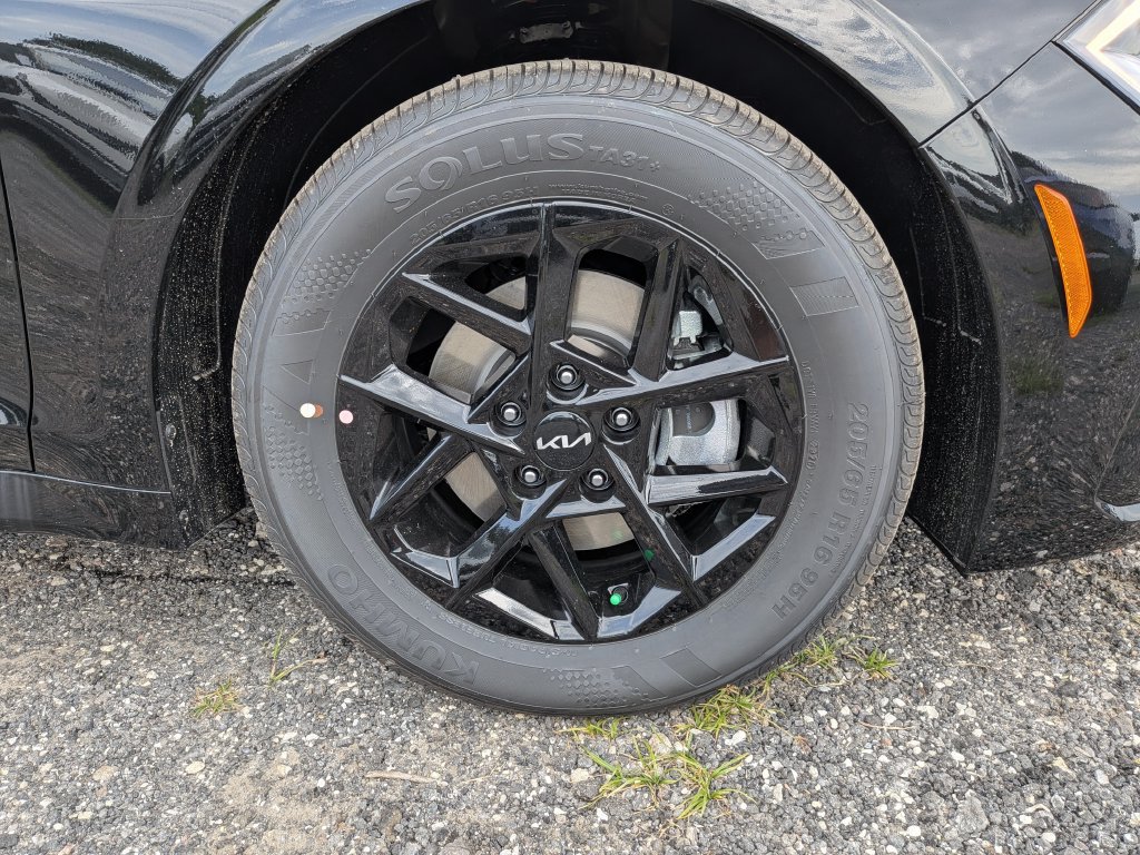 New 2026 Kia K5 LXS FWD image 10
