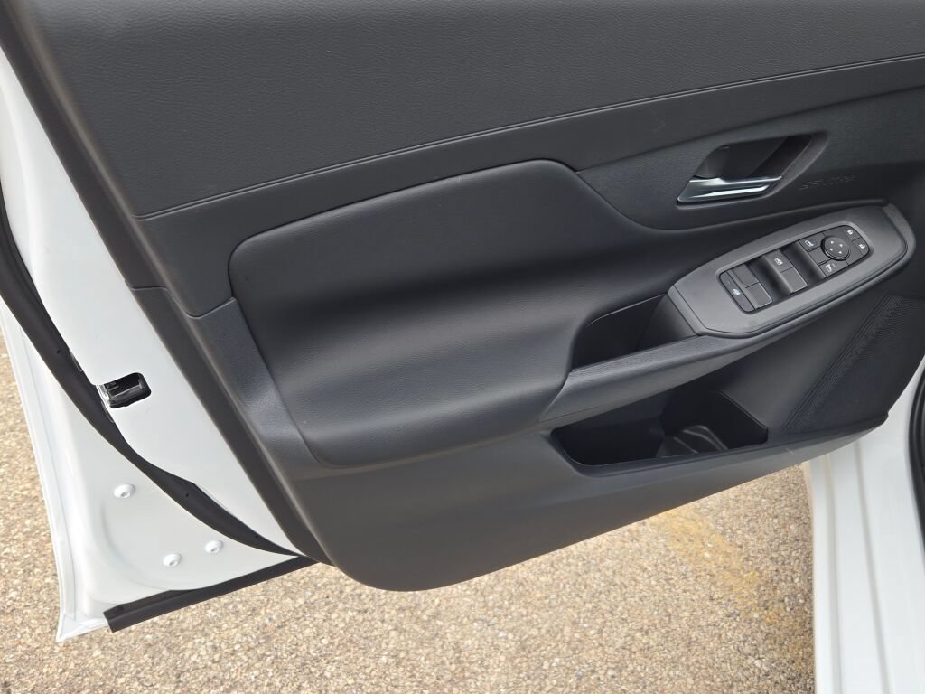 Used 2026 Nissan Sentra SV w/ SV Convenience Package FWD image 19