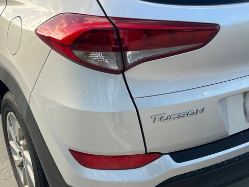 Used 2017 Hyundai Tucson SE Plus w/ Cargo Package FWD image 13