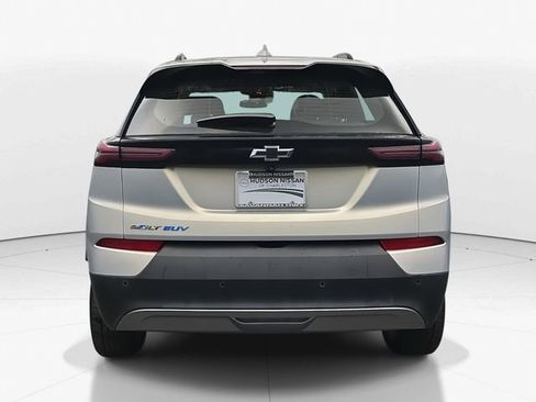 Used 2023 Chevrolet Bolt EUV LT w/ Driver Confidence Package image 8