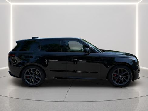 Used 2024 Land Rover Range Rover Sport Dynamic SE AWD/4WD image 6