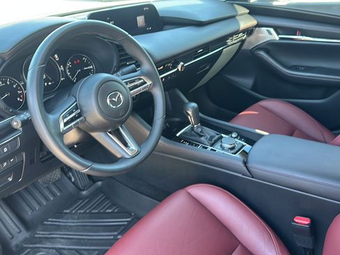 Used 2023 MAZDA MAZDA3 s image 12