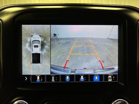 Certified 2021 GMC Sierra 1500 AT4 w/ AT4 Value Package image 25