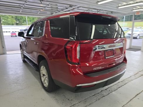 Certified 2023 GMC Yukon SLT w/ SLT Luxury Package AWD/4WD image 3