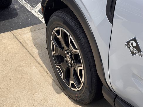 New 2026 Ford Bronco Sport Outer Banks AWD/4WD image 7