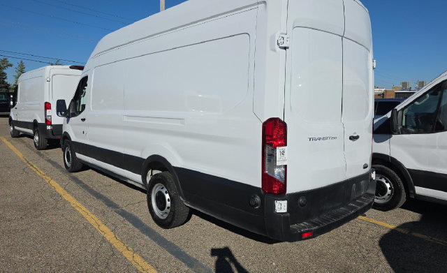 Used 2025 Ford Transit 250 148 High Roof Extended w/ Load Area Protection Package RWD image 5