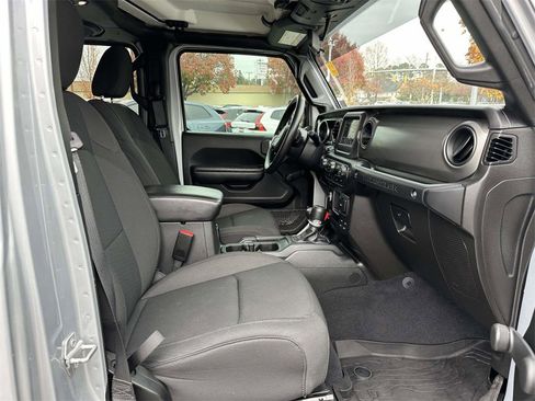 Used 2022 Jeep Wrangler Unlimited Willys image 12