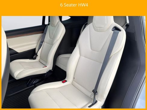 Used 2025 Tesla Model X image 2