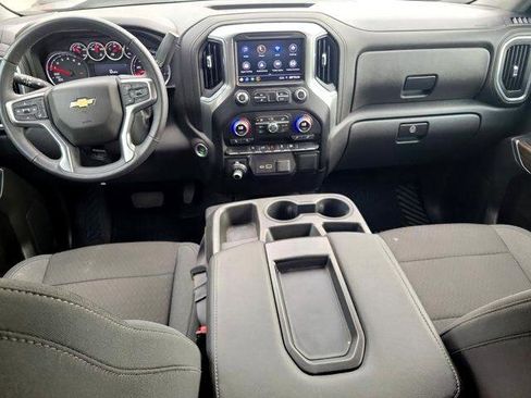 Used 2022 Chevrolet Silverado 1500 LT image 16