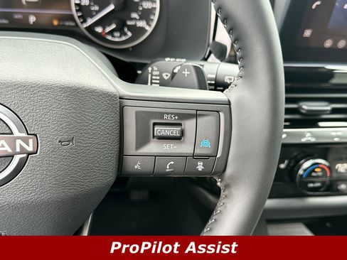 New 2026 Nissan Pathfinder SV AWD/4WD image 5