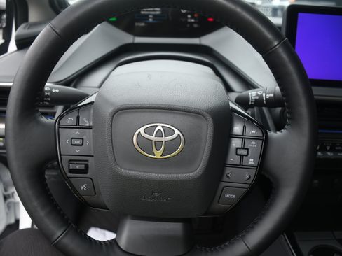 Used 2024 Toyota Prius Limited w/ Limited Premium Package FWD image 14
