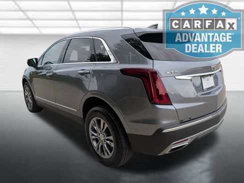 Used 2022 Cadillac XT5 Premium Luxury w/ Technology Package FWD image 2
