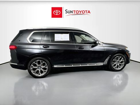 Used 2022 BMW X7 xDrive40i w/ Premium Package AWD/4WD image 2