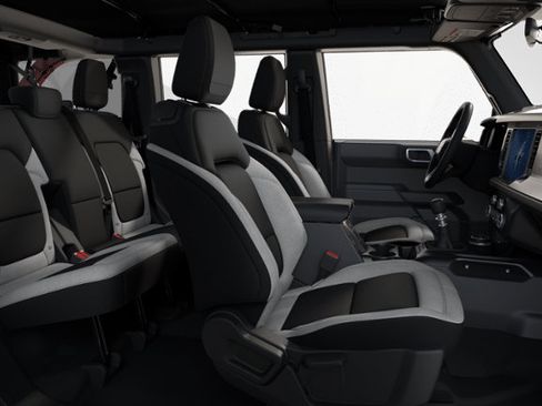 New 2025 Ford Bronco 4-Door AWD/4WD image 15